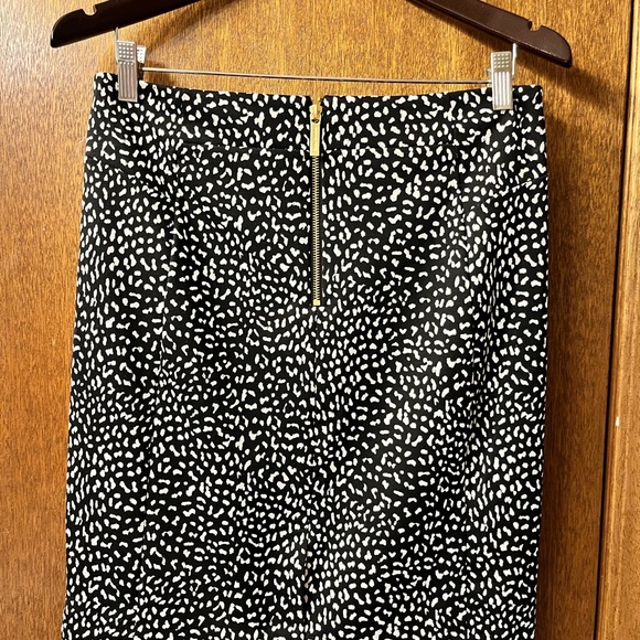 Michael Kors skirt - Picture 2 of 5